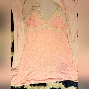 Pip & Vine nursing gown and robe